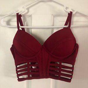 Crop-top with a bust